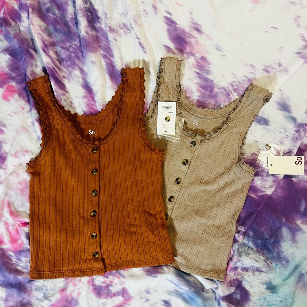 Bundle of 2 NWT tank tops